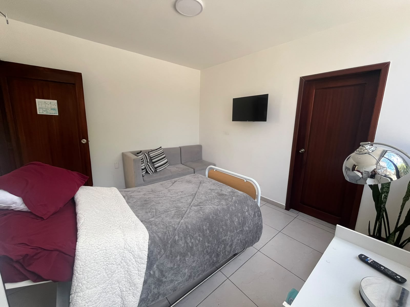 Habitación de San Gabriel Medical Center