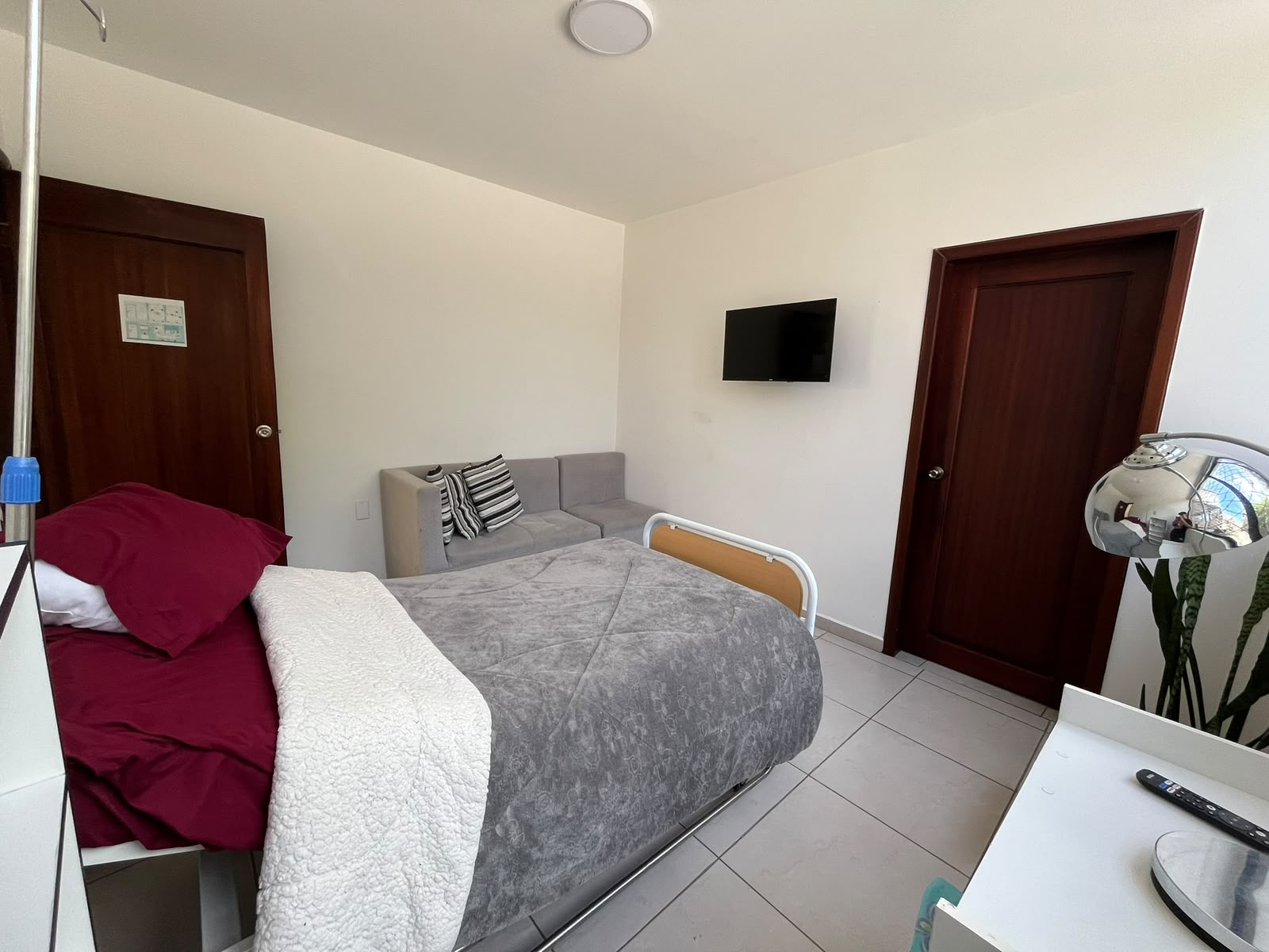 Habitación de recuperación equipada